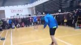 羽毛球业余高手，杀球太犀利了