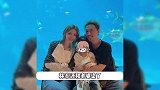 林峯带妻女新加坡度假，与老婆染情侣发色超甜，5岁女儿性格活泼