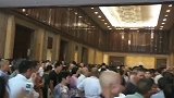 懵！富豪为父办寿宴提供免费晚餐 来了一万多人被迫取消