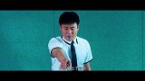 男子尴尬演讲，评委都走了（男子暴打评委，还嫌分数不好）