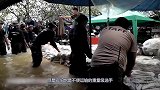 外国发明新型沙袋，不装沙子不装土，往水里一放自动膨胀