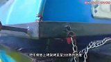 不一样的牛骨汤制作，先煮熟再烤制，在添加一些野菜，味道美极了