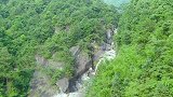避暑圣地：要不是有无人机，肯定不会相信深山还有这样的地方