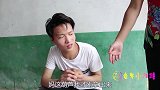 短剧：生病1：小甜甜生病了，哥哥急的用驾车子拉着甜甜去看病！
