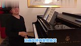 吉娜模仿郎朗弹钢琴，手脚并用还喊口号，网友调侃比郎朗还魔性