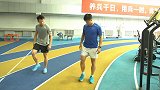 为演好短跑运动员 郑恺拜师苏炳添 看看他的特训成果吧