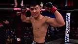 年仅19岁临危受命 宋亚东回顾自己的UFC惊艳首秀