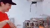25岁，热爱美食，喜欢美食可以一起探讨！