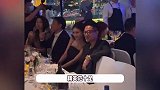 汪小菲带妻子参加晚宴，与吴彦祖同框亮相，坐一旁被冷落好尴尬