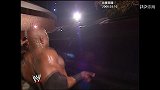 WWE-18年-经典时刻：莱斯利秀神力 徒手掀翻汽车-精华