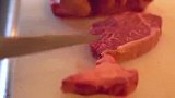 牛肉中的劳斯莱斯，老板亲自操刀只为保证万无一失，每头牛就五斤