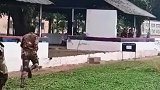 印度士兵们的日常训练，照样还是如此的有气势
