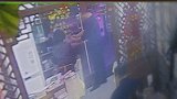 6名男子饭店消费600元 2人推让后扫码没付钱就离开