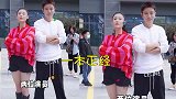 搞怪同框！张柏芝贾乃亮大跳魔性探戈，童心不减摔倒跪地