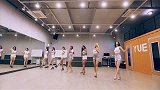 韩女团-SISTAR秀惹火曲线 扭臀甩胸秀长腿