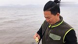 钓到了海肠，做一道石板海肠，原汁原味吃最鲜，海肠是最鲜的海鲜