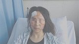 温州一女子被怀疑出轨 在路口遭公公丈夫暴打涂大便