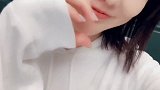 拍视频拍一半发现有人一直盯着我看……好尴尬……
