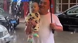 当你的孩子被爸爸带的时候，竟然是这样的，不得不感叹啊