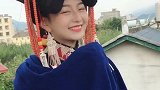 彝族美女火了，当姑娘把手拿下来那一瞬间，我承认我心动了！
