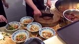 卤煮刀王隐身北京市井街头，慢镜头下，才能看见手起刀落