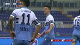 队友边路拉扯扰乱防守 米林张弓搭箭偏出球门