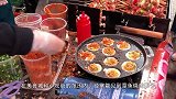 全是面糊的“章鱼烧”，你一定觉得不好吃，搭配调料味道出众
