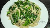 杏鲍菇这样炒最好吃，加1把韭菜，清淡美味，营养解馋，超级下饭
