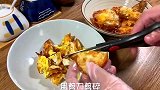 番茄和鸡蛋别再炒着吃了，这样做不好吃顺着网线来打我！