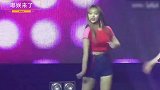 热舞女王程潇上线：扭跨咬嘴唇，回头侧颜杀更是无敌
