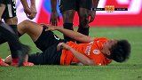 范云龙飞铲曹永竞染黄 贵州队长两黄变一红被罚下