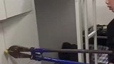 当舍友知道你藏了一包烟后