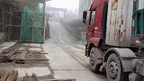 新手A2司机和老司机，同样驾驶半挂车，这差距太大了