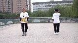 广场舞教学《蓝色海黑色河》，正背面一起教，一看就会