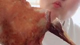 脆皮烤鸭香香的