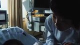 小女孩生病被抛弃，遗愿只想吃旺旺雪饼，弃儿病房里的绝望