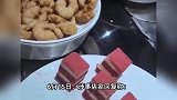 北京一自助火锅店现老鼠桌上乱跑，店家：老鼠商场的，我们也委屈