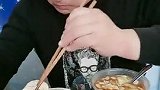 今日美食分享，今天吃肉包子，真是太香了，美味极了
