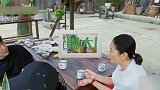 那英张艺兴合唱征服，那英穿拖鞋爬凳子，不顾形象彻底嗨了