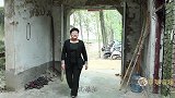 时尚奶奶2：虎妹说妈妈是土老帽，结果被妈妈追着打了一顿，真逗
