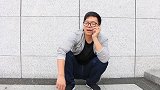 农村傻大姐接到骗子电话，骗子都快被弄疯了，太有才了