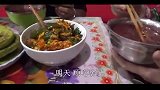 妈妈熬了女儿爱喝的红豆稀饭，农村大黑途中自我调侃啥，女儿直乐
