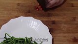 1块鸭血1把韭菜，简单一做，香气四溢又解馋，比吃红烧肉还香