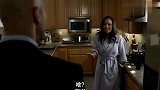 爆笑黑人兄弟，教你如何化解捉奸在床的尴尬