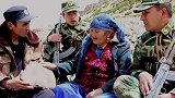 感动！新疆巡边50余年，不会汉语的她在10多万块石头上刻下“中国”。致敬布茹玛汗·毛勒朵老人！
