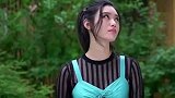 太甜！奚梦瑶头靠何猷君肩膀看烟花，两人紧紧依偎比热恋还甜