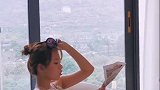 你在室外大雪纷飞,我在屋内四季如春