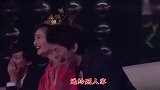 贾玲搞笑模仿席琳迪翁，简直就是恶搞，何炅谢娜台下笑到不行！