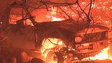 加州山火持续燃烧致2伤 天空成橘红色！2.5万居民被要求撤离
