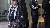 外面听他的家里还得听她